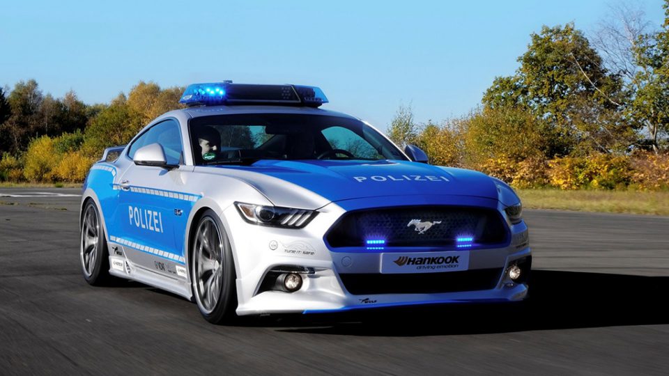 ตำรวจเยอรมัน Ford Mustang GT