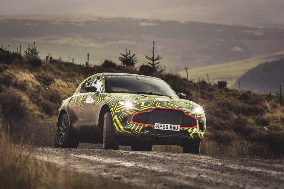 Aston Martin DBX ครอสโอเวอร์รุ่นแรกของค่าย โชว์ทดสอบสมรรถนะในคลิปวีดีโอตัวใหม่
