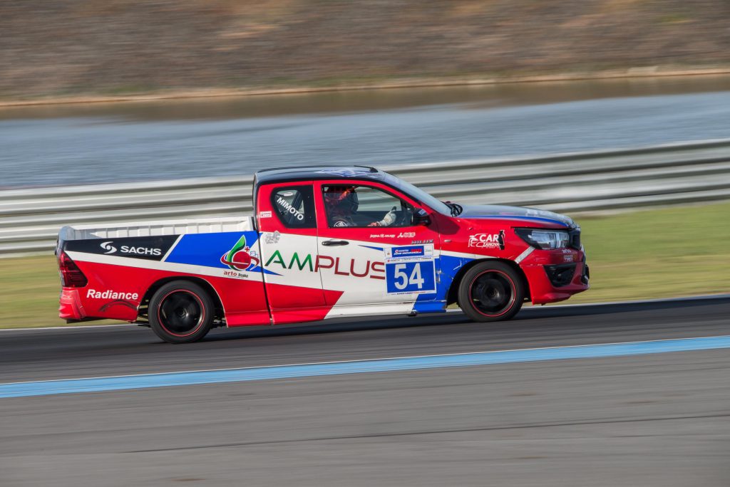 AMPLUS จับมือ SACHS ส่ง 2 นักแข่ง ไทย-ญี่ปุ่น คว้ารองอันดับ 5 ศึก ENDURANCE 3 ชม.