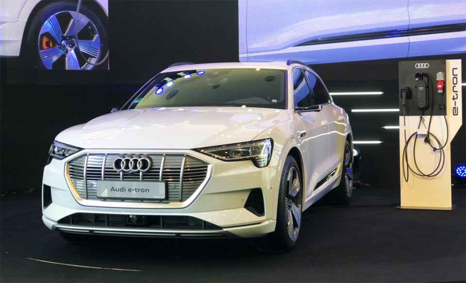 Audi e-tron เอสยูวีพลังงานไฟฟ้าล้วนเปิดตัวในไทยพร้อมค่าตัว 5.099 ล้านบาท
