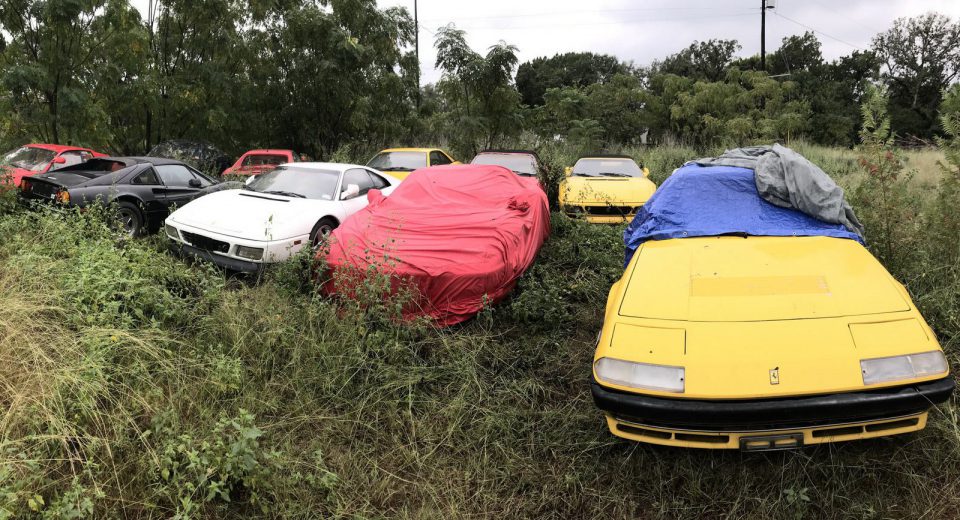 เสียดาย! พบ Ferrari สุดคลาสสิกกว่า 11 คัน จอดตายอยู่บนทุ่งหญ้าไม่มีใครเหลียวแล