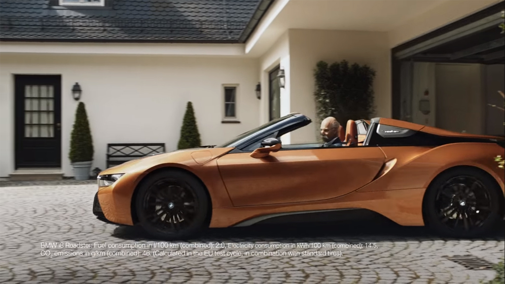 BMW โบกมือลาซีอีโอ Mercedes-Benz ด้วยคลิปวีดีโอสุดเจ็บแสบ