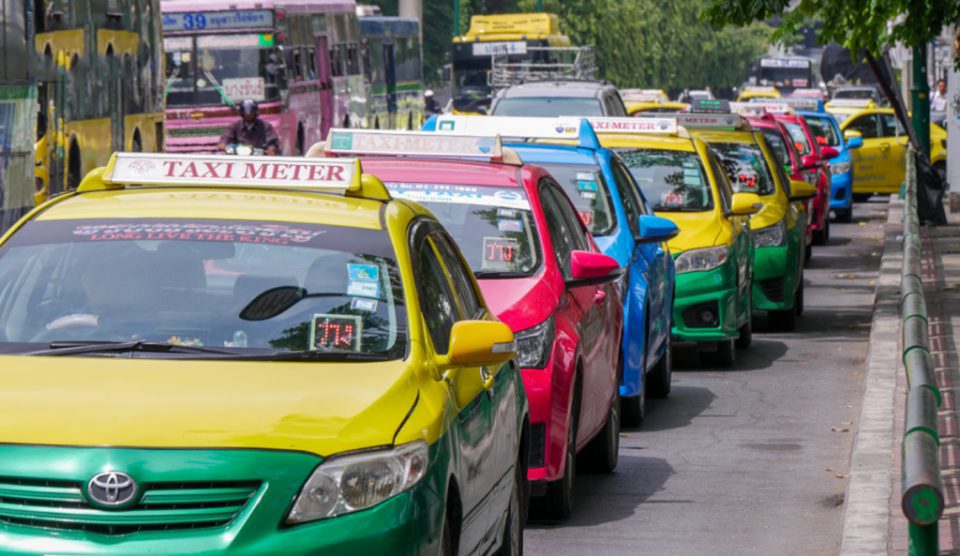 คมนาคม จ่อปรับขึ้นค่าโดยสารรถ Taxi ภายใน 1 เดือน รถติดเพิ่มเป็นนาทีละ 3 บาท!