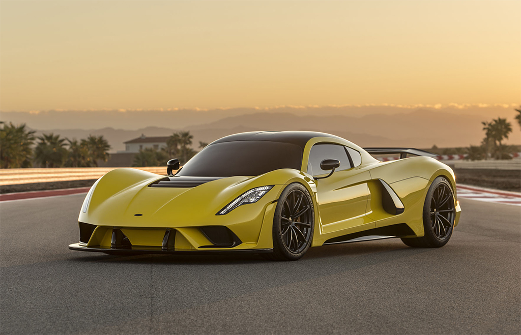 Hennessey ยินดีกับ Bugatti สำหรับสถิติ 490 กม./ชม.