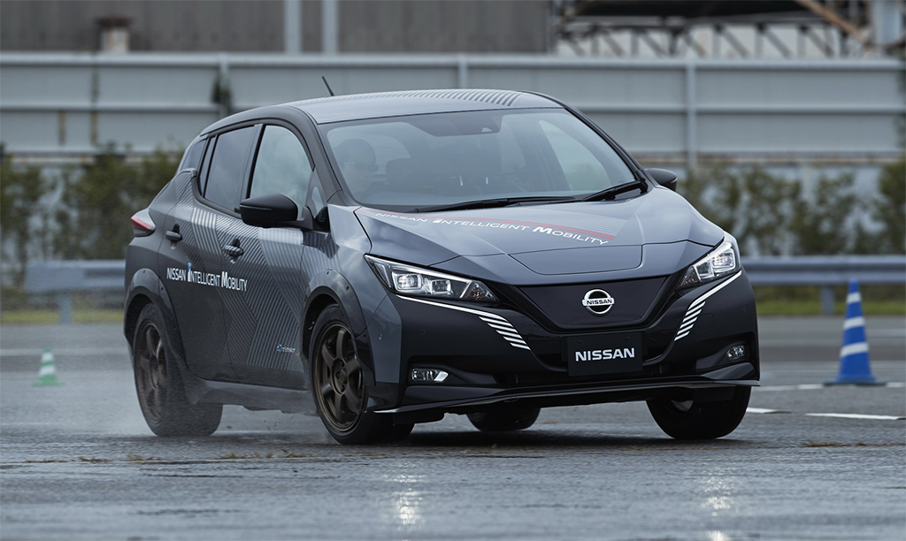 Nissan ทดสอบรถยนต์ไฟฟ้าที่มาพร้อมมอเตอร์คู่ และเทคโนโลยีใหม่ ก่อนเปิดตัวเร็วๆ นี้