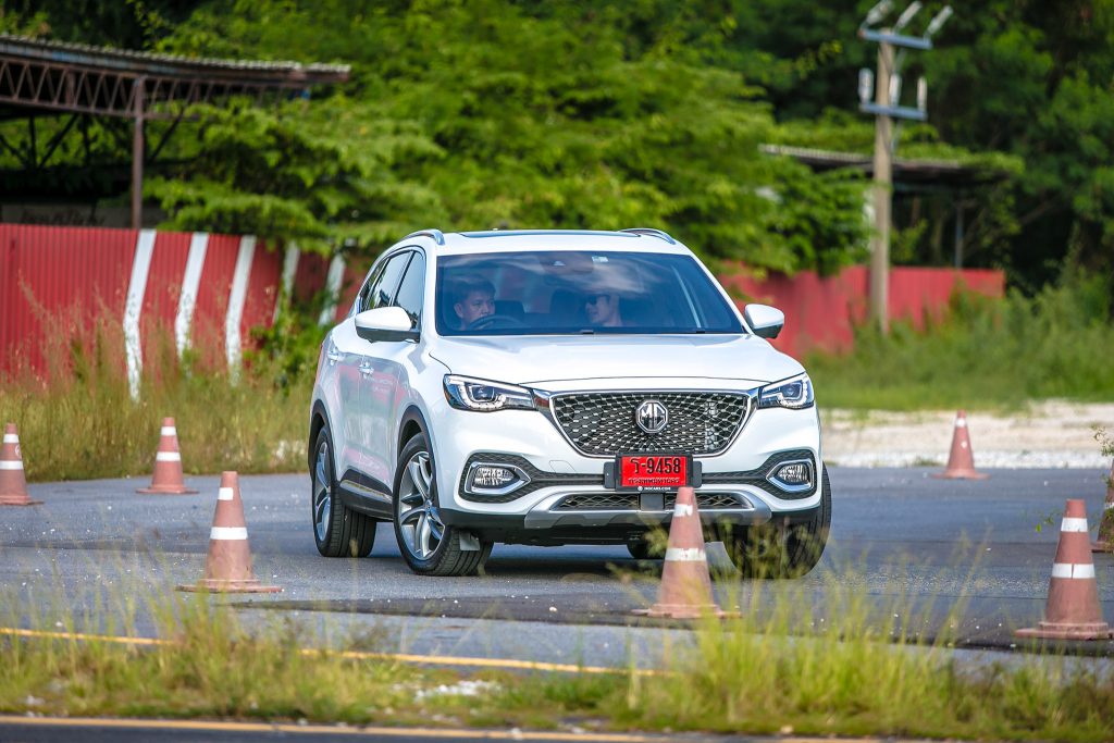 MG จัดกิจกรรม Exclusive Test Drive ชวนลูกค้าสัมผัสสุดยอดยนตรกรรมที่เหนือชั้น NEW MG HS