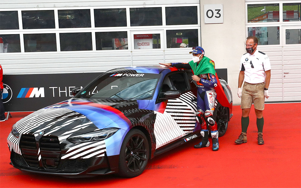Miguel Oliveria แชมป์ MotoGP สนามล่าสุดได้รับ 2021 BMW M4 ไปขับฟรีก่อนเปิดตัว