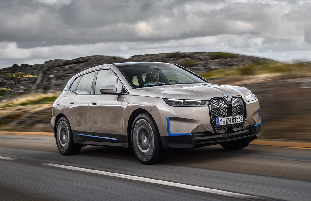 BMW iX