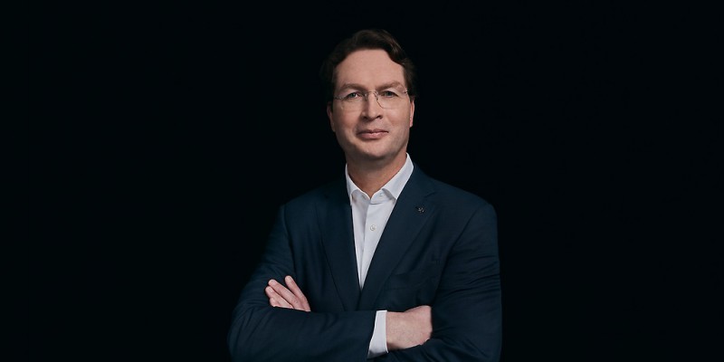 Ola Källenius CEO ของ Mecedes