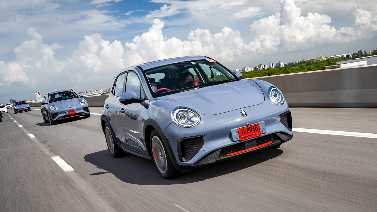 ไขข้อสงสัย มีอะไรอยู่ภายในรถยนต์ไฟฟ้า?