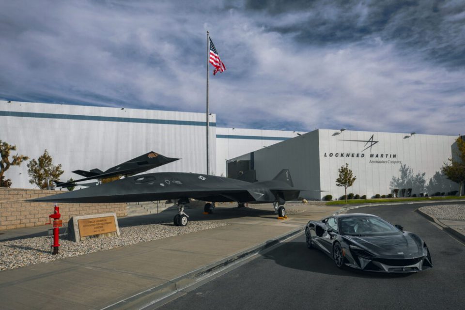 McLaren จับมือ Lockheed Martin ออกแบบซูเปอร์คาร์แห่งอนาคต
