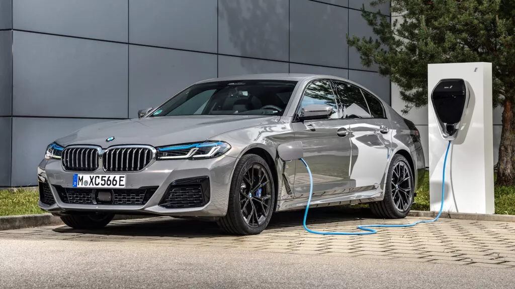 ผลการศึกษาชี้ชาวออสเตรเลีย 48% พิจารณาที่จะซื้อรถยนต์ไฟฟ้าเป็นรถคันต่อไป