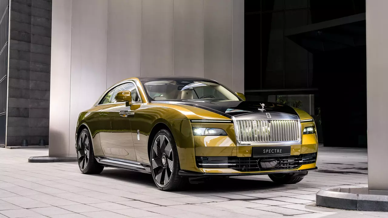 Rolls-Royce Spectre ราคา