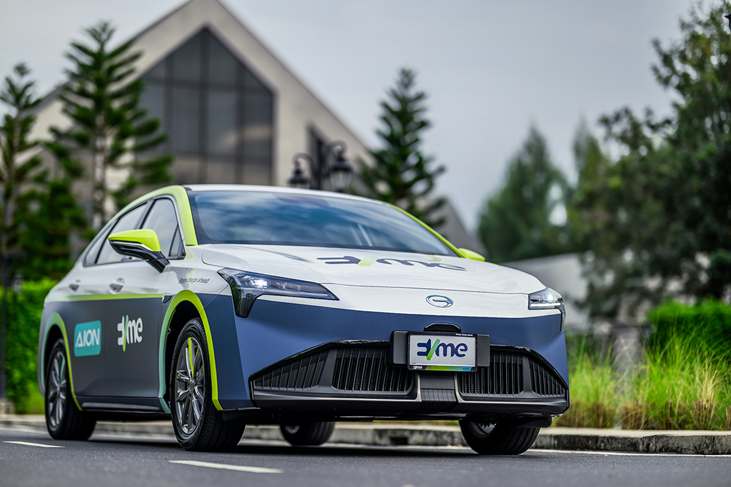 AION ES แท็กซี่ไฟฟ้าชาร์จเต็มวิ่งไกลสุด 442 กิโลเมตร เริ่มต้น 850,000 บาท
