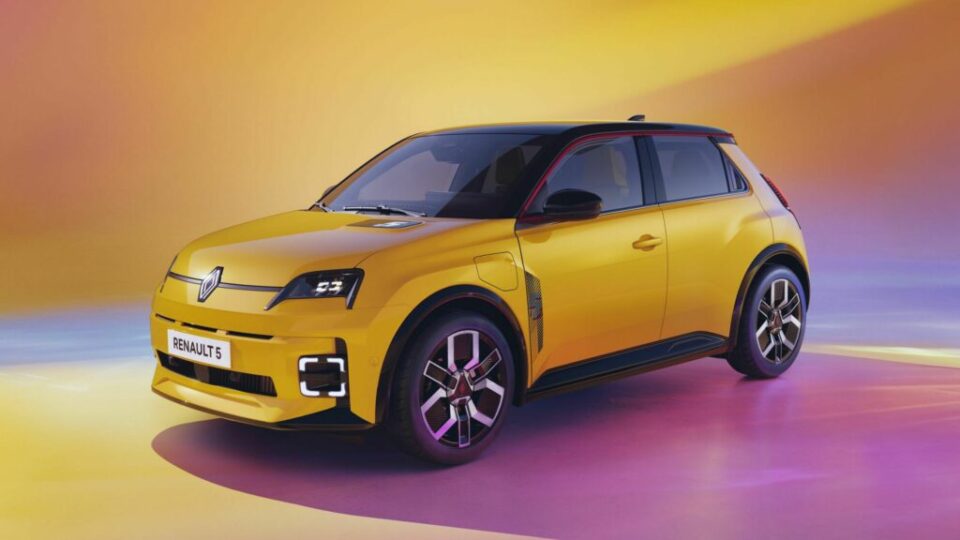 Renault เผยมีลูกค้ารอซื้อ Renault 5 E-Tech กว่า 50,000 คนแล้วในตอนนี้