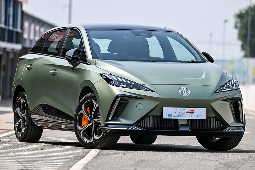 MG4 Electric XPower แฮทช์แบคไฟฟ้าตัวแรงมอเตอร์คู่ 435 แรงม้า เตรียมเปิดราคาในไทยปลายเดือนนี้