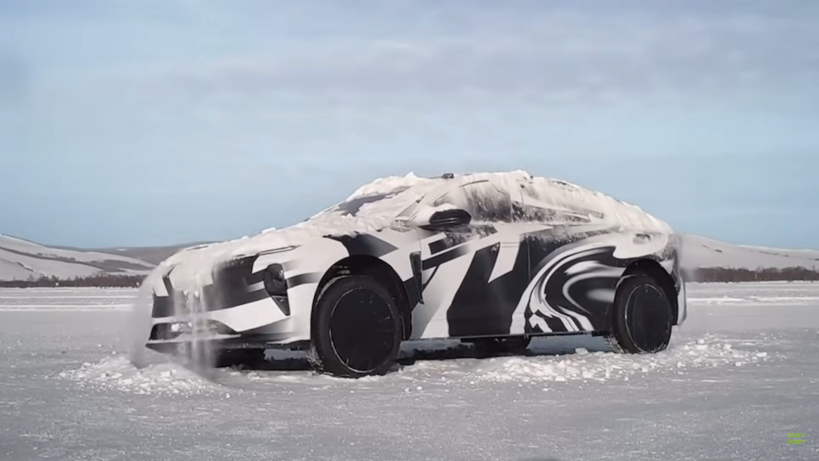 Nio ET9 โชว์ระบบช่วงล่างอัจฉริยะ SkyRide สะบัดหิมะออกจากตัวถัง